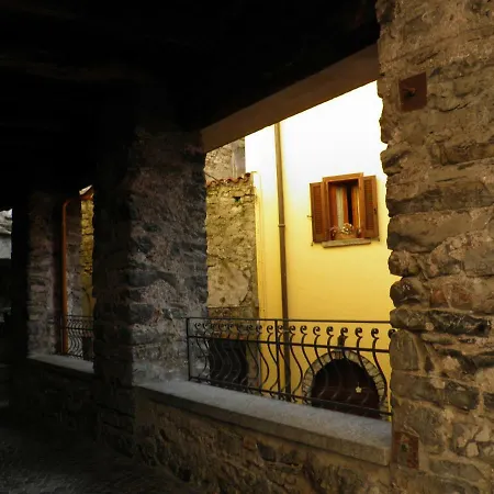 Acqua Bed & Breakfast Argegno