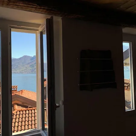 Acqua Bed & Breakfast Argegno